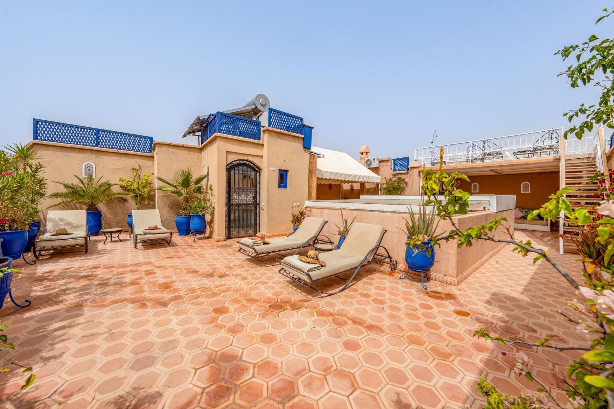 Riad Awinati Location Privatisee ,Piscine Chauffee , Beau Rooftop Marrakesh Exterior foto