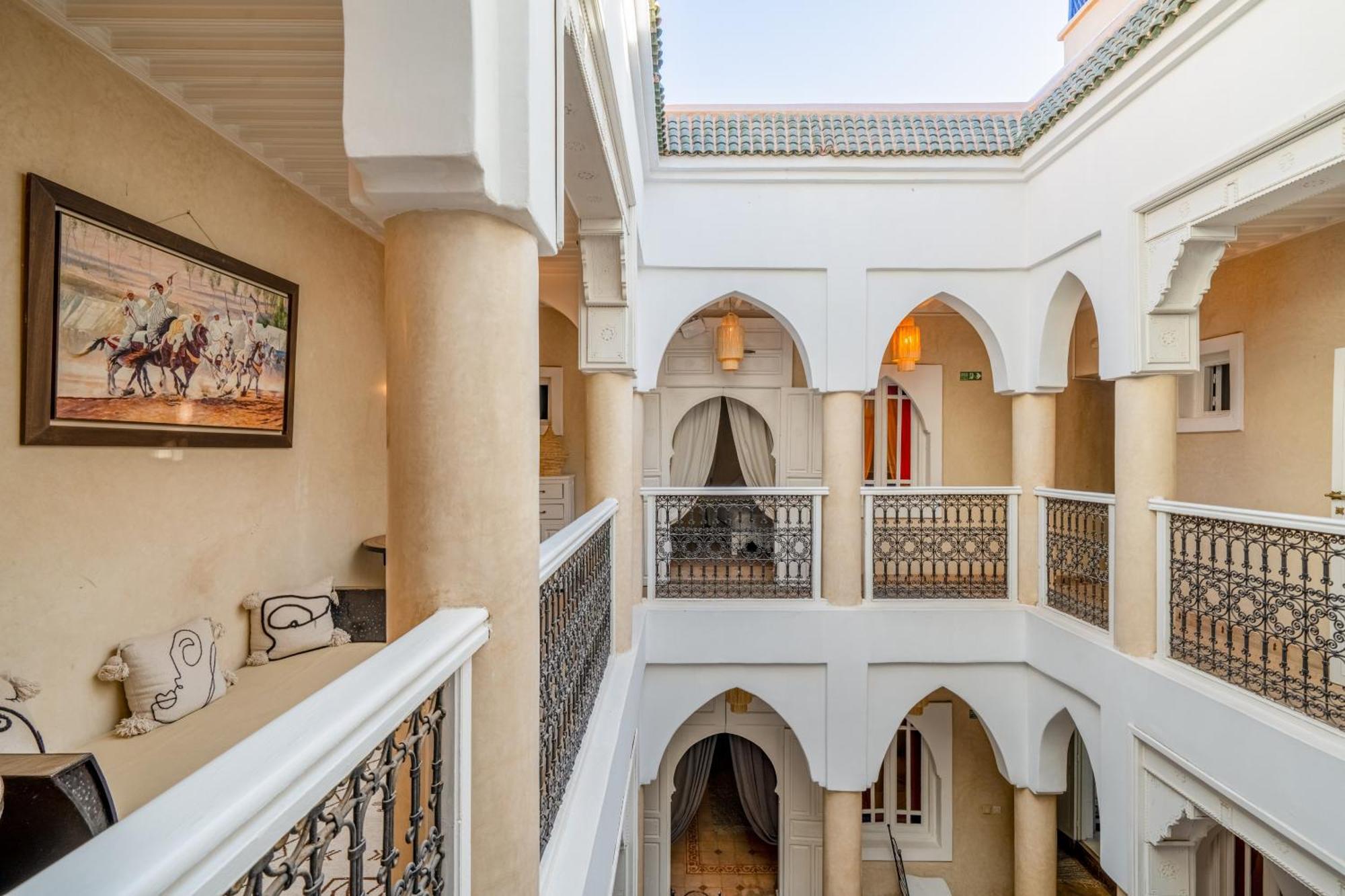 Riad Awinati Location Privatisee ,Piscine Chauffee , Beau Rooftop Marrakesh Exterior foto