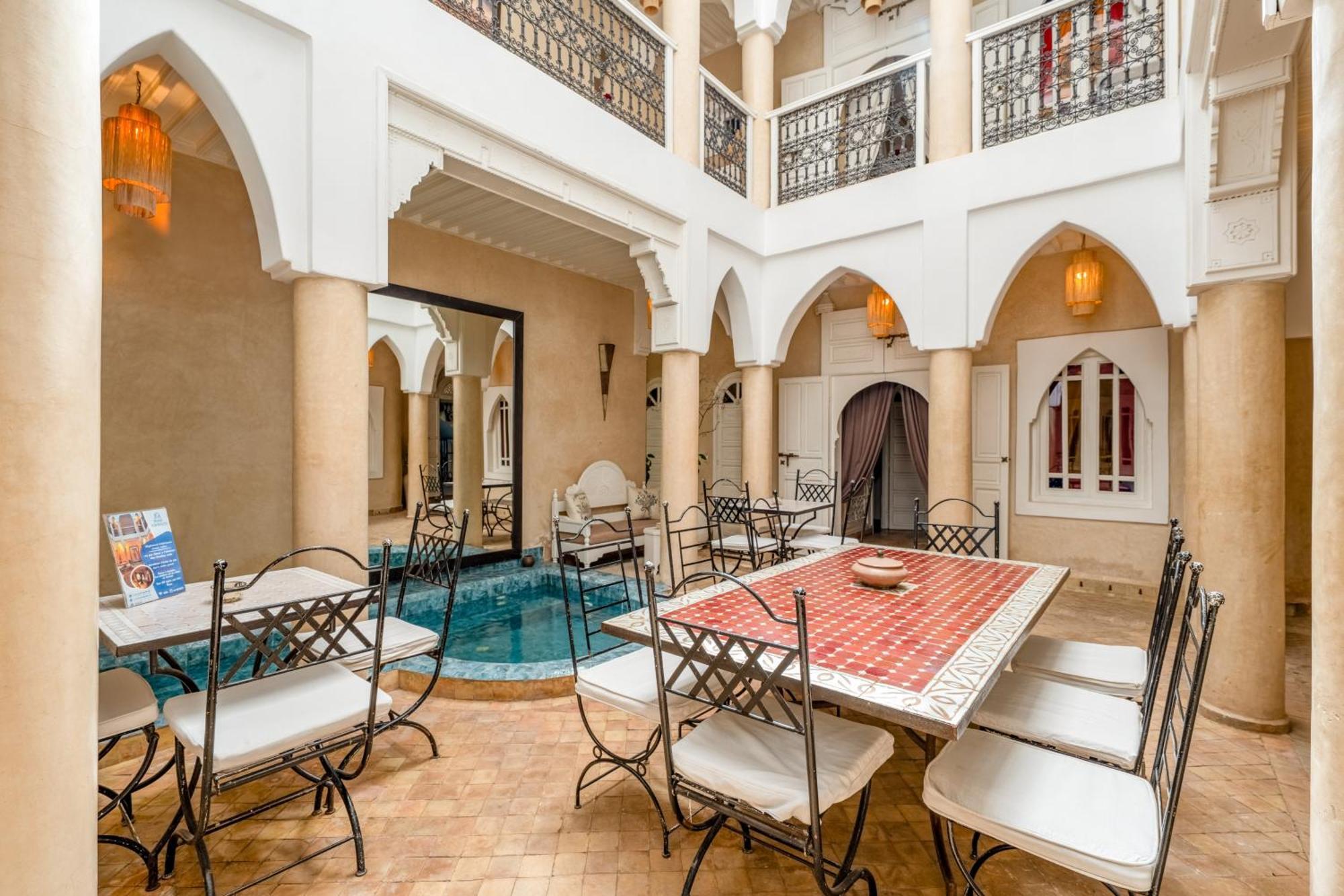 Riad Awinati Location Privatisee ,Piscine Chauffee , Beau Rooftop Marrakesh Exterior foto