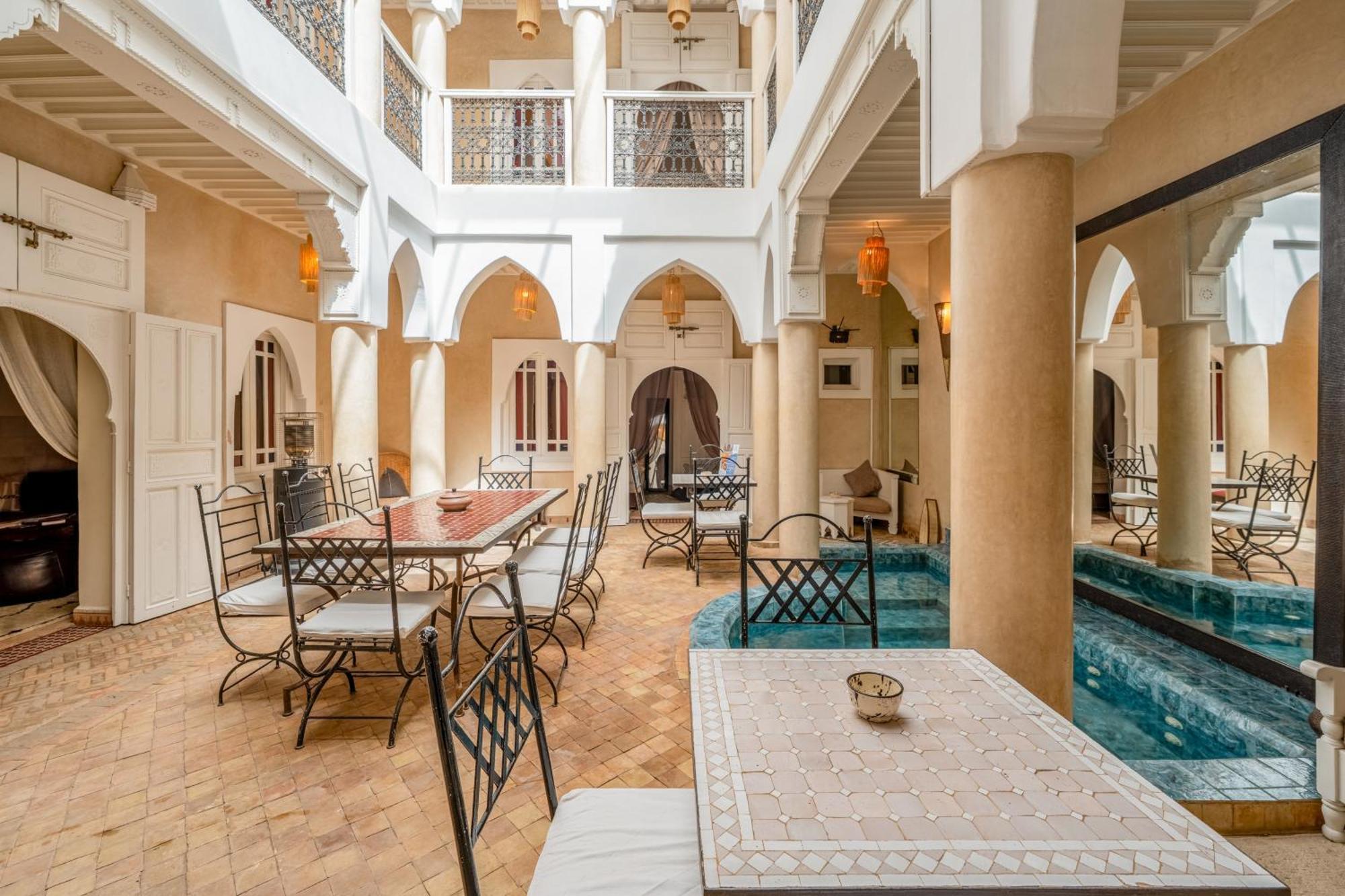 Riad Awinati Location Privatisee ,Piscine Chauffee , Beau Rooftop Marrakesh Exterior foto