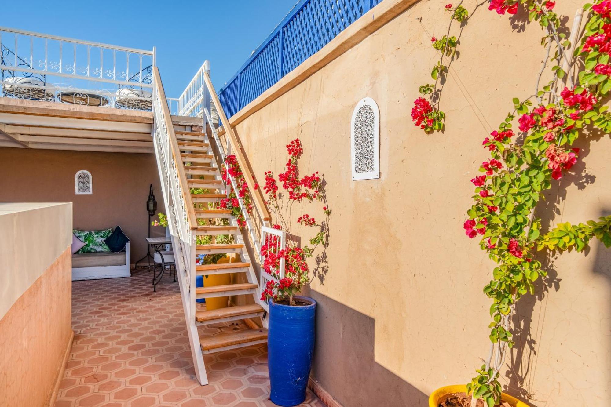 Riad Awinati Location Privatisee ,Piscine Chauffee , Beau Rooftop Marrakesh Exterior foto
