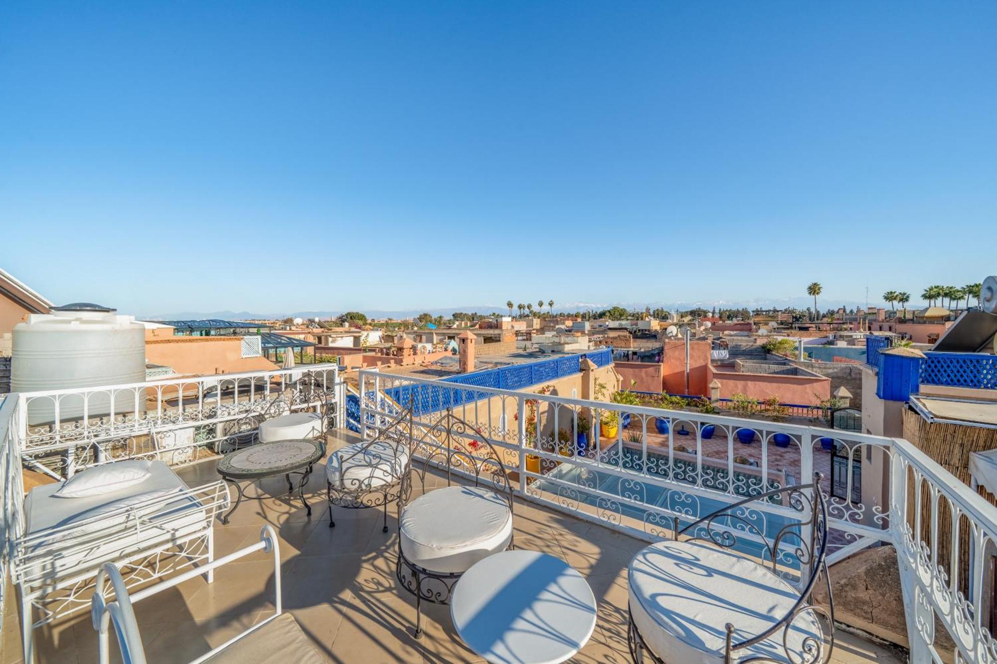 Riad Awinati Location Privatisee ,Piscine Chauffee , Beau Rooftop Marrakesh Exterior foto