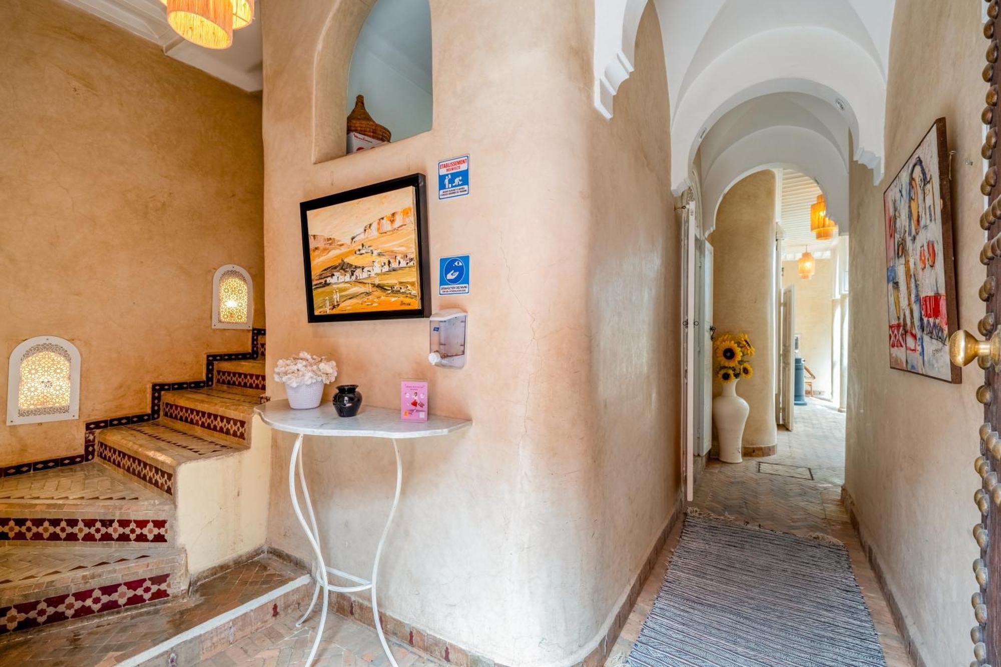 Riad Awinati Location Privatisee ,Piscine Chauffee , Beau Rooftop Marrakesh Exterior foto