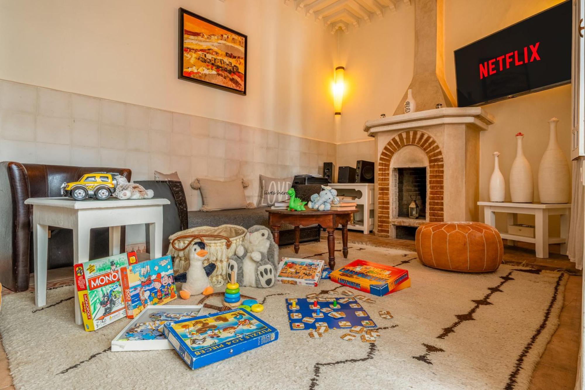 Riad Awinati Location Privatisee ,Piscine Chauffee , Beau Rooftop Marrakesh Exterior foto