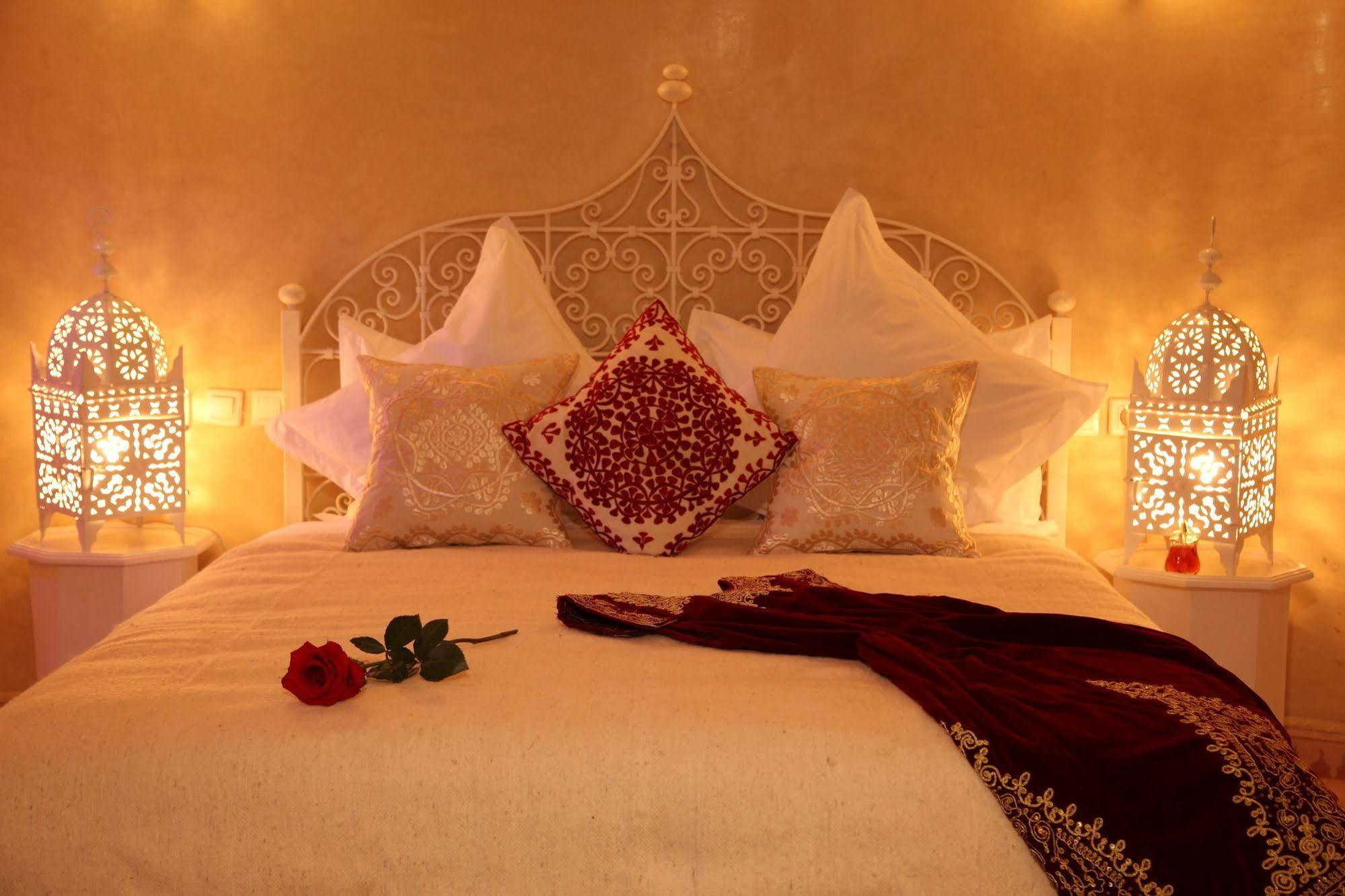 Riad Awinati Location Privatisee ,Piscine Chauffee , Beau Rooftop Marrakesh Exterior foto