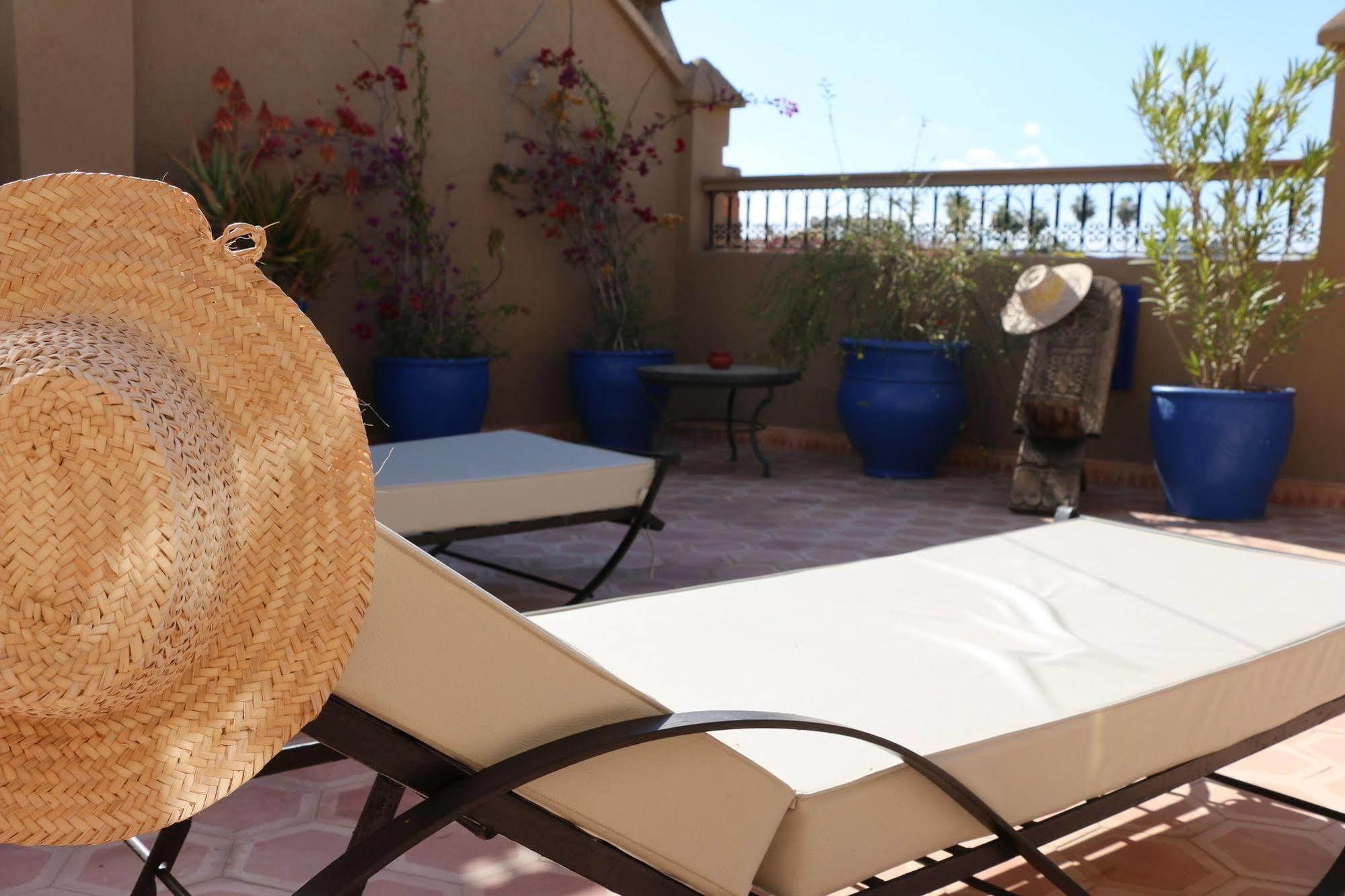 Riad Awinati Location Privatisee ,Piscine Chauffee , Beau Rooftop Hotel Marrakesh Exterior foto